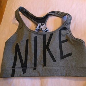 Women’s Nike bra